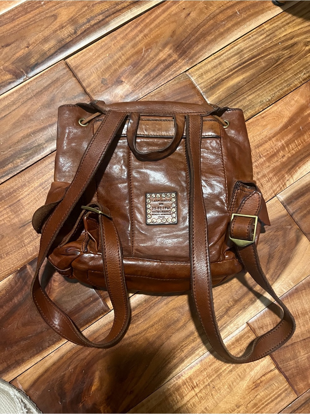 Campomaggi Brown Leather Backpack with Flap & Front Pocket - Picture 5 of 8